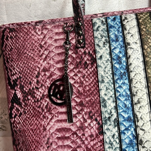 BADGLEY MISHCKA - Shoulder bag - Picture 3 of 8